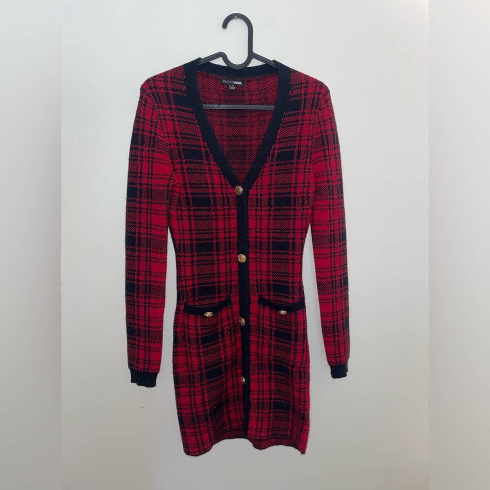 Worn once. Fashion Nova power hour plaid dress. Size XS